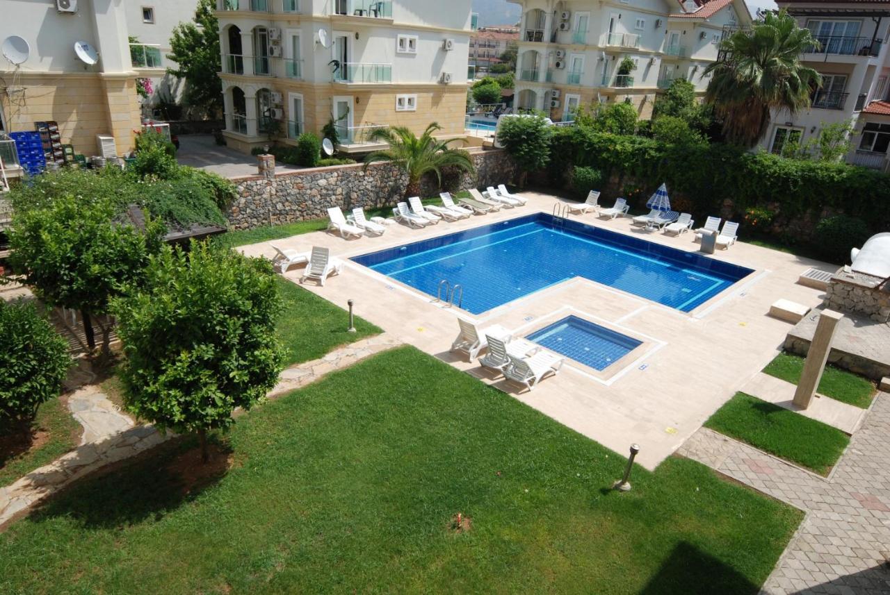 Saros Apartments Calis Beach Fethiye Exterior photo